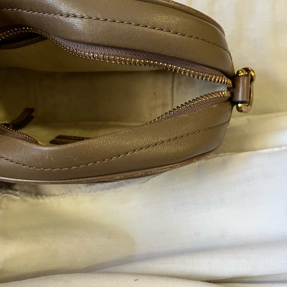 Tory Burch light brown/gray crossbody. - Picture 4 of 5
